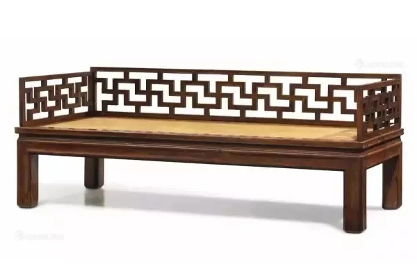 晚明 黄花梨攒接卍字纹围子罗汉床